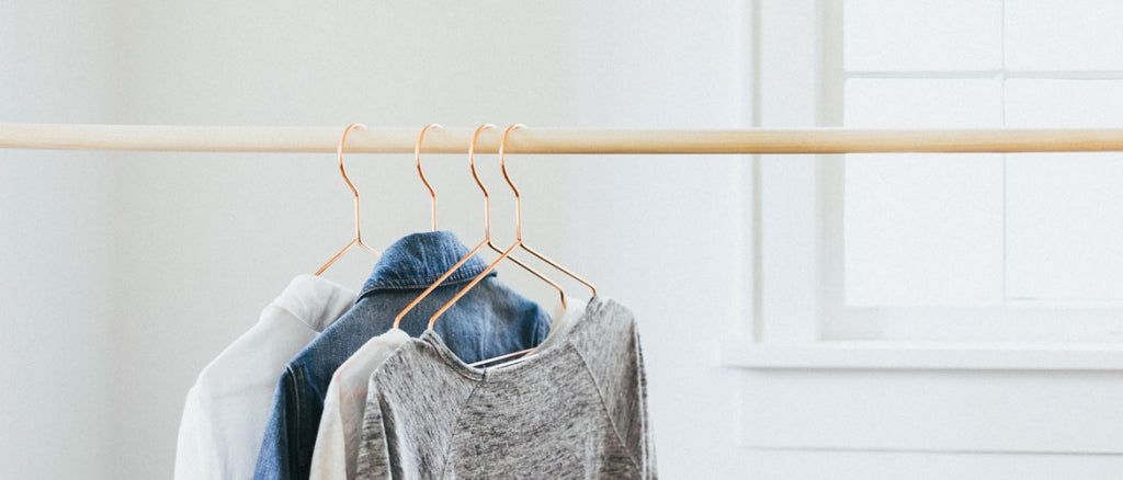 How To Arrange Your Clothes With Clothing Rack